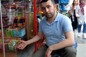 Kuru yemiş d&uuml;kkanına saldırı!