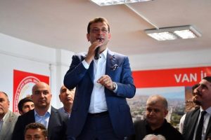 "Gariplerin, işsizlerinin yanında bir belediye başkanı olacağım"