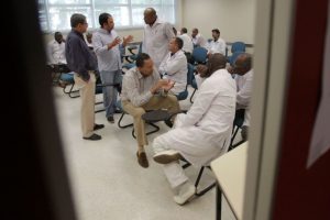 Bolsonaro y&uuml;z&uuml;nden binlerce K&uuml;balı doktor Brezilya'dan ayrıldı