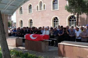 Kıbrıs gazisi son yolculuğuna uğurlandı