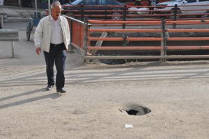 &Ccedil;&ouml;ken yol tehlike sa&ccedil;ıyor