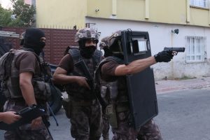 Adana merkezli 3 ilde şafak vakti DEAŞ operasyonu