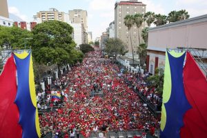 Venezuela'da şirketlerin y&uuml;zde 96'sı 6 ayda &uuml;retimini ya azalttı ya durdurdu