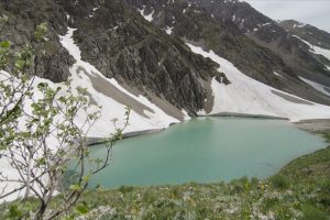 Mercan Vadisi'nin buzul g&ouml;lleri hayran bırakıyor