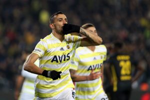 Mehmet Topal: Kul&uuml;b&uuml;me hizmet etmekten mutluyum