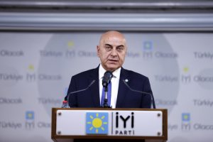Pa&ccedil;acı: Hayati meseleleri bırakıp İstanbul se&ccedil;imine odaklandılar