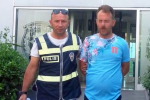 Polisleri de dolandıran sahte polis yakalandı