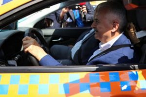 Yıldırım'dan taksicilere: Kılığınızı, fa&ccedil;anızı d&uuml;zelteceksiniz