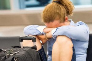 450 kişiye tatil şoku! Havalimanına gittiklerinde ger&ccedil;ekle y&uuml;zleştiler
