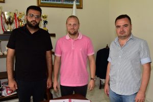 Manisa BŞB, Ceyhun Cabadak ile s&ouml;zleşme yeniledi