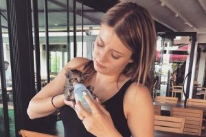 Gizem Karaca b&ouml;yle duyurdu: Berbat haldeyim