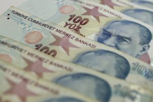 Bankacılık sekt&ouml;r&uuml;n&uuml;n mevduatı azaldı