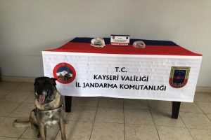 Kayseri'de kubar esrar ve kenevir tohumu ele ge&ccedil;irildi