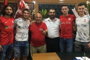 Balıkesirspor'da ilk imzalar atıldı