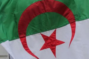 Cezayir'de eski cumhurbaşkanı adayı tutuklandı