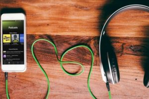 Spotify podcast ve m&uuml;zikler ayrılıyor!