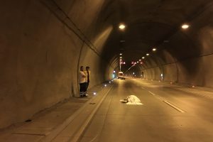 Motosikletli gen&ccedil; kızın feci &ouml;l&uuml;m&uuml; kameraya yansıdı