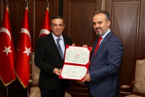 Bursa B&uuml;y&uuml;kşehir Belediyesi'ne TSE'den &ouml;d&uuml;l