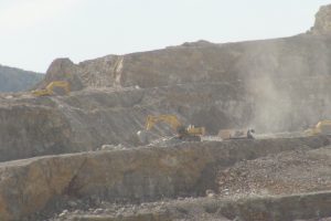 Doğal sit alanına taş ocağına tepki