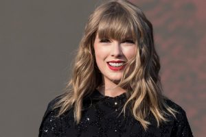 Taylor Swift'ten yeni alb&uuml;m