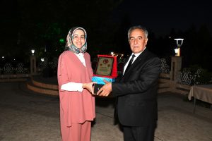 Tayini &ccedil;ıkan hakim ve savcılara veda yemeği