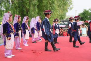Okul &ouml;ncesi şenliğinde minikler g&ouml;z doldurdu