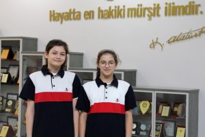 SANKO Okulları y&uuml;z&uuml;c&uuml;s&uuml; T&uuml;rkiye şampiyonu oldu