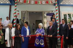 Emine Erdoğan, Engelli ve Rehabilitasyon Merkezi'nin a&ccedil;ılışını ger&ccedil;ekleştirdi