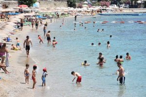 Yerli yabancı turist akın etti