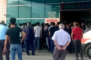 Bursa'da iki grup birbirine girdi: Yaralılar var