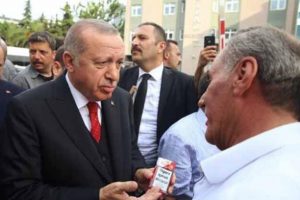 Vatandaşlardan yoğun ilgi... Paketi aldı...