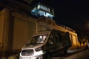 Yatağında uyurken &ouml;ld&uuml;r&uuml;ld&uuml;!