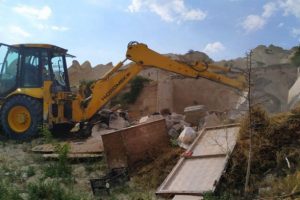 Kapadokya'da yıkım yeniden başladı