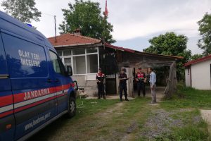 Taşıdığı t&uuml;feğin kazara ateş alması sonucu can verdi