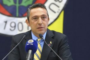 Fenerbah&ccedil;e'de y&ouml;netim ibra edildi