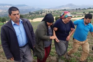 Dolu yağışı zarara yol a&ccedil;tı