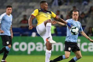 Antonio Valencia Galatasaray'a bağlı