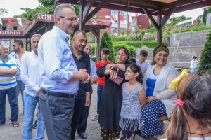 Bursa Karacabey Belediye Başkan &Ouml;zkan'a Roman vatandaşlardan İstanbul se&ccedil;imlerine destek s&ouml;z&uuml;