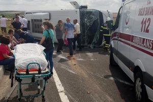 Midib&uuml;s ile hafif ticari ara&ccedil; birbirine girdi