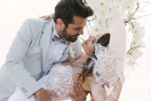 Kenan Doğulu'dan boşanma iddialarına ilişkin a&ccedil;ıklama