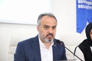 Bursa B&uuml;y&uuml;kşehir Belediye Başkanı Aktaş: "Turizmde uzun ince bir yoldayız"