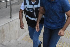 "Mahrem imam" Yunanistan'a ka&ccedil;arken yakalandı