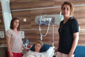 Eşinin sokak ortasında t&uuml;fekle yaraladığı kadın, o anları anlattı