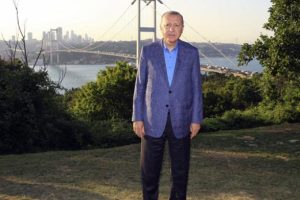 Erdoğan'dan, Nakkaştepe Millet Bah&ccedil;esi'ne ziyaret