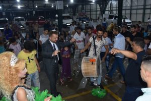 Bursa'da yağış nedeniyle d&uuml;ğ&uuml;nlerini erteleyecek olan &ccedil;ifte belediyeden destek