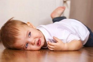 2 yaş sendromunda &ccedil;ocuğa nasıl davranılmalı?