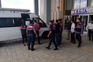 R&uuml;şvet operasyonunda 15 g&ouml;zaltı