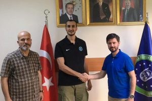 Bursa B&uuml;y&uuml;kşehir Belediyespor Başaran ile s&ouml;zleşme yeniledi