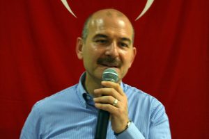 Bakan Soylu: "Yaklaşık 8 ter&ouml;risti de d&uuml;n akşam &ouml;l&uuml; ele ge&ccedil;irdiler"