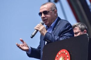 Cumhurbaşkanı Erdoğan: Bize Mursi'yi hatırlatanlarla yarışıyoruz